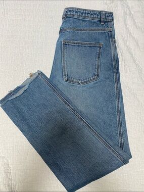 Classic High-Rise Wide Leg Jeans in Medium Blue